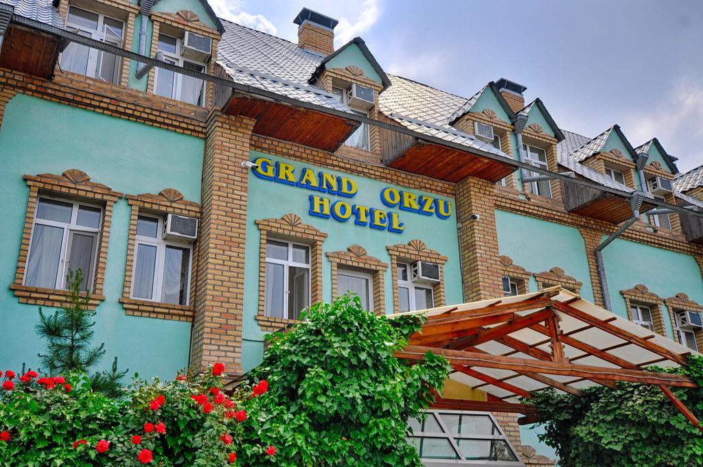 Grand Orzu Hotel Tashkent Esterno foto
