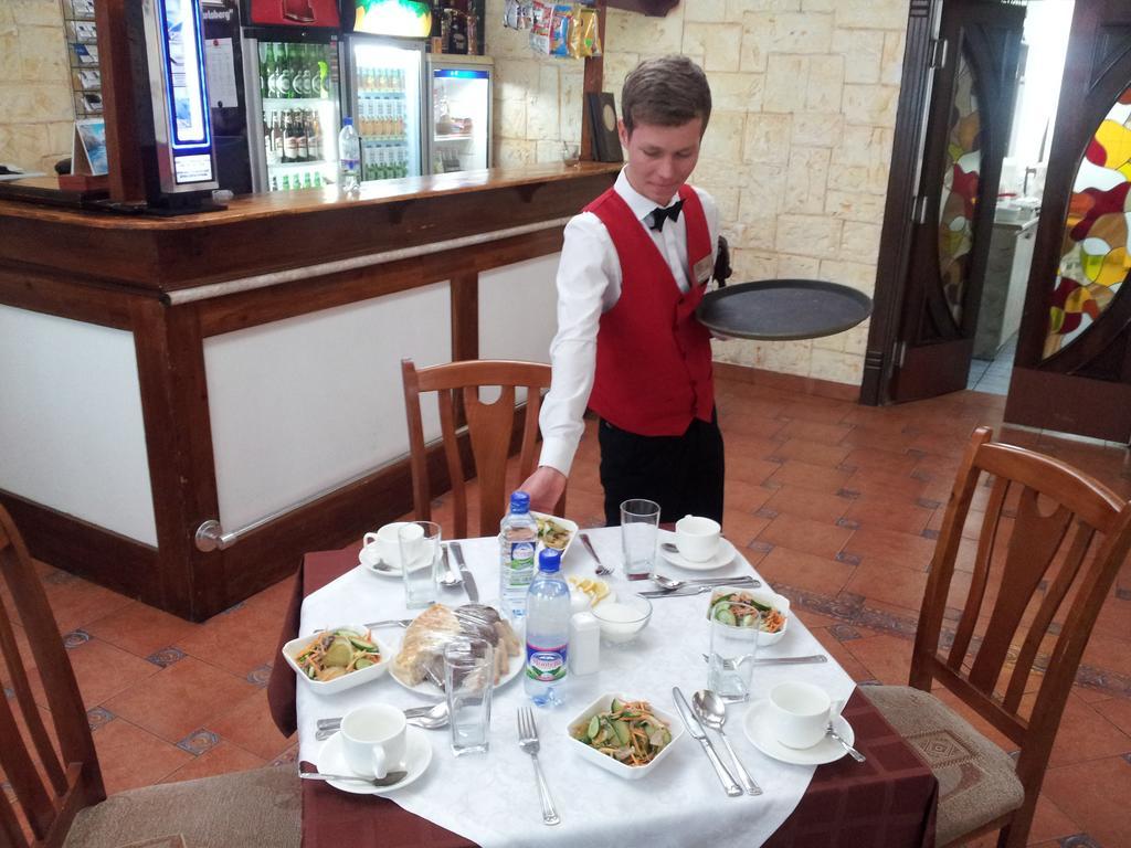 Grand Orzu Hotel Tashkent Esterno foto